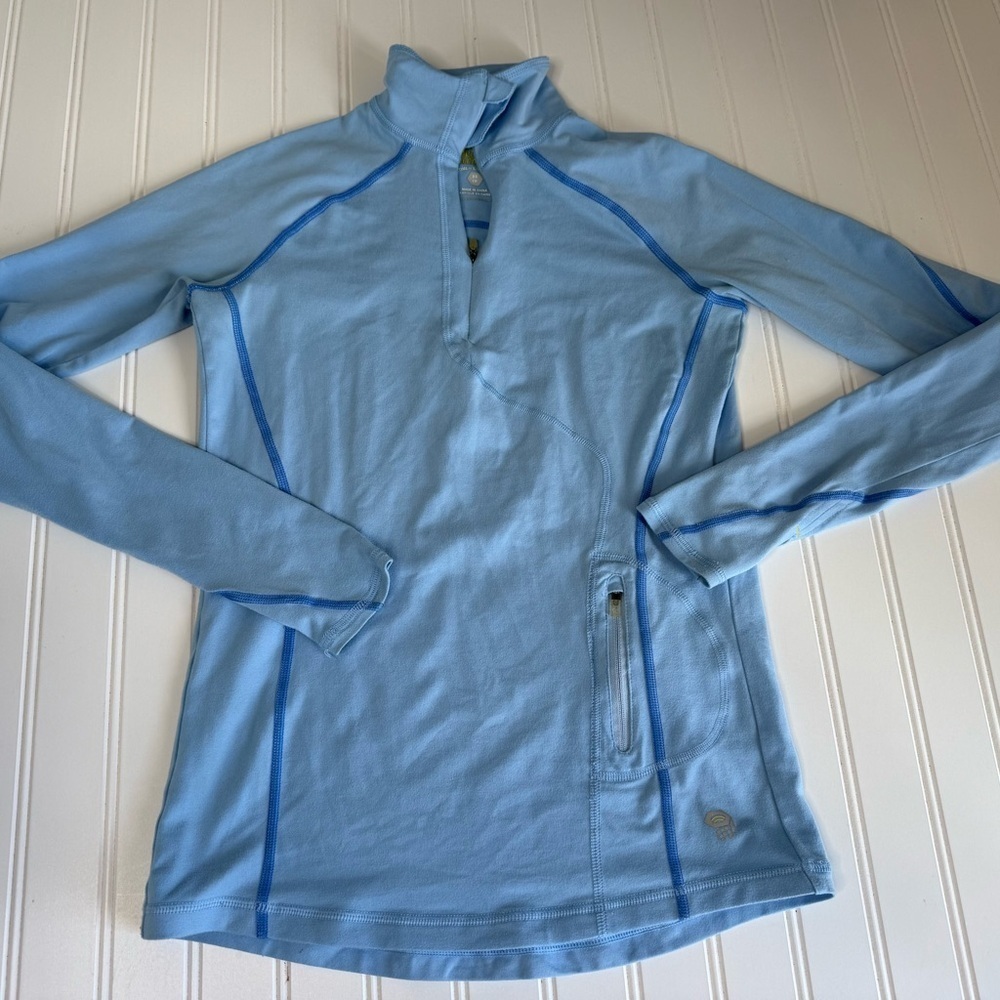 Mountain Hardware 1/4 Zip Pullover Women’s XS Light Blue Thumb holes 1202